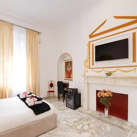 Queen Palace Suites Roma Exterior foto